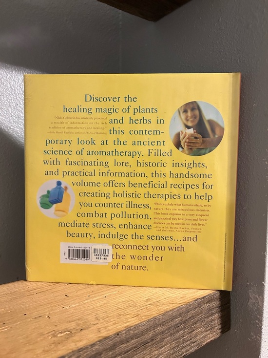 Essential Energy: A Guide to Aromatherapy and Essential Oils by Nikki Goldstein. - Picture 3 of 3